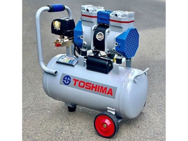 Toshima T2024FO di chuyển bằng bánh xe