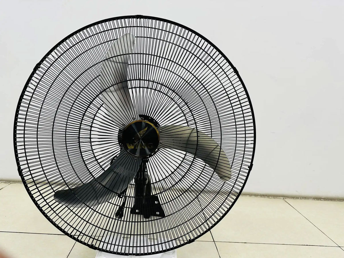 Quạt công nghiệp Wing TMTT-750 có kích thước sải cánh lớn