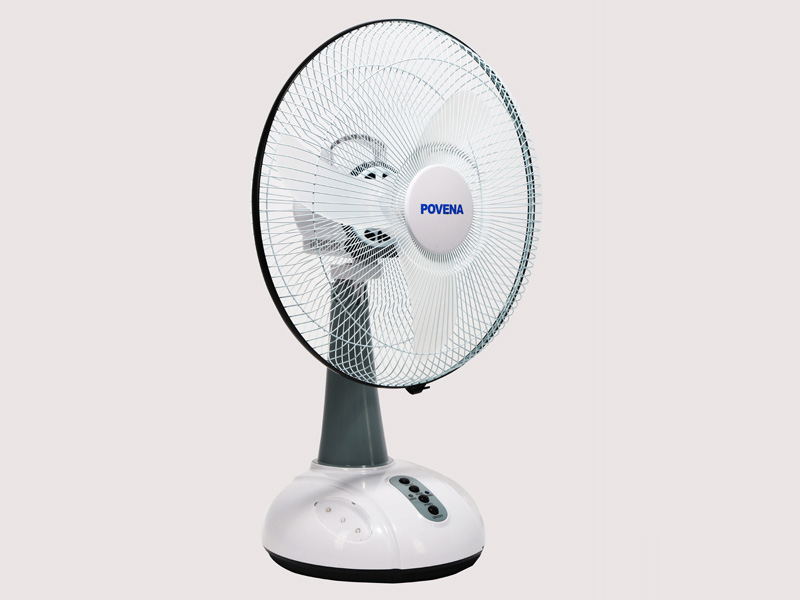 Quạt tích điện Povena có sải cánh 40cm