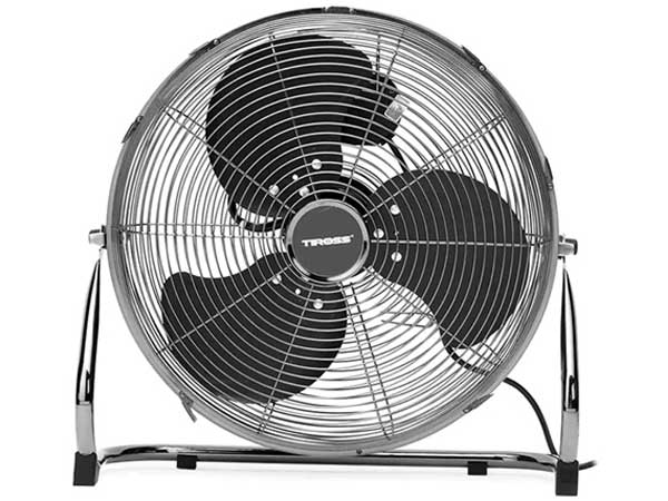 Quạt sàn Tiross TS957 có 3 cánh với sải cánh lớn