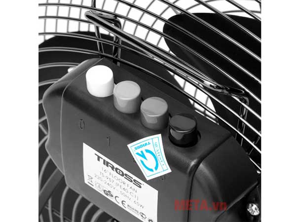 Quạt sàn Tiross TS957 có 3 tốc độ gió