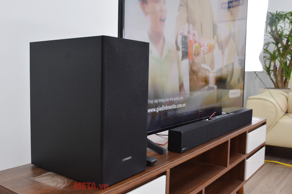 Loa thanh Soundbar Samsung HW-T420 có thiết kế hiện đại, ấn tượng