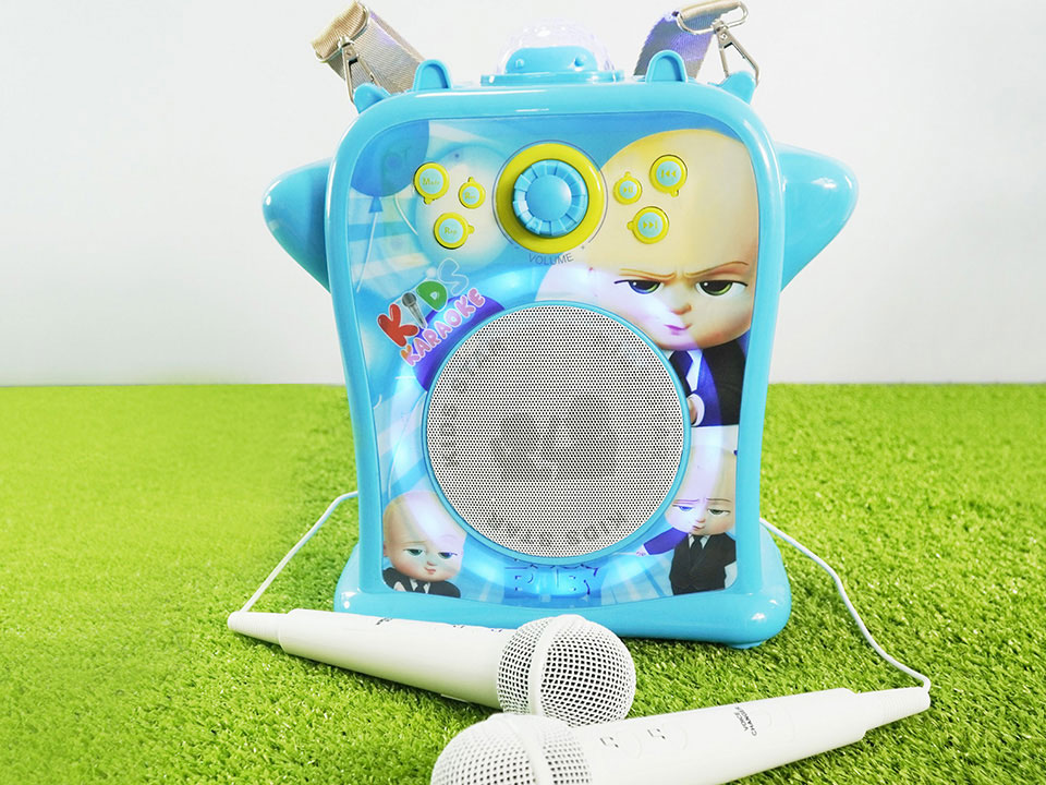 Thân loa làm từ nhựa