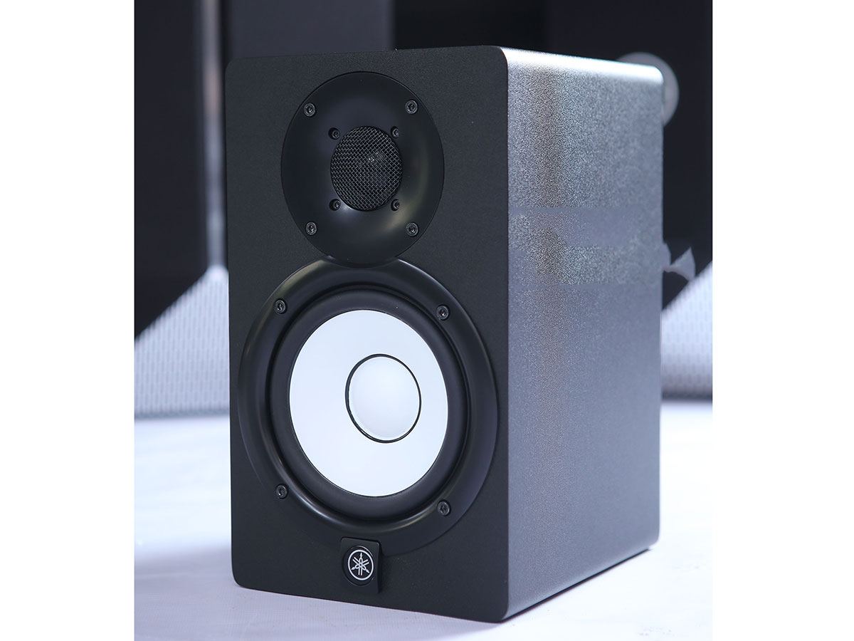 Loa kiểm âm cho studio Yamaha HS5