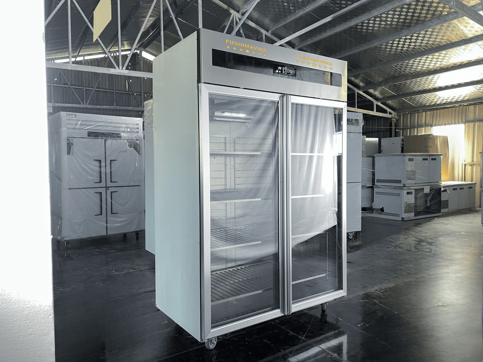 Tủ mát 2 cánh có dung tích 1.100 lít
