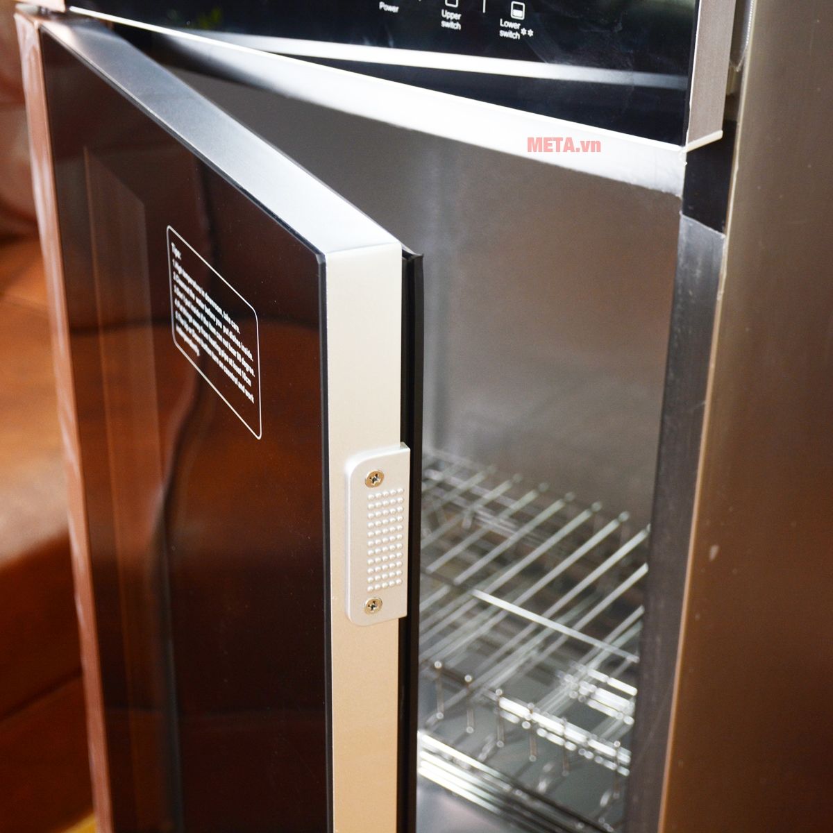 Các nút chức năng của tủ sấy bát đĩa