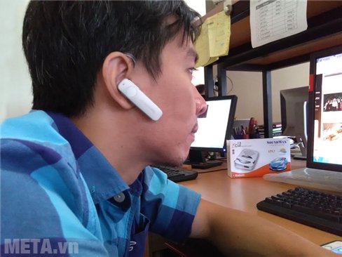 Tai nghe SoundMax F-3 có màu trắng sang trọng